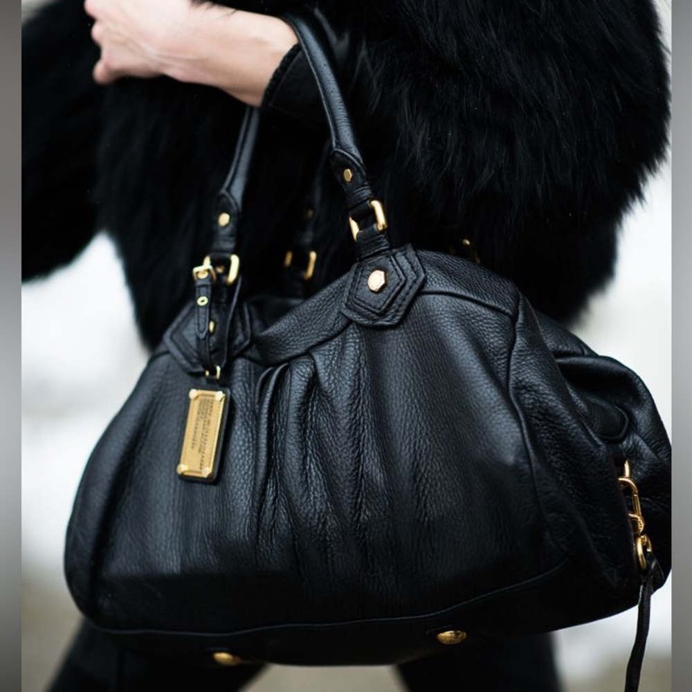 Marc by Marc Jacobs Black Leather Classic Q Groove Shoulder Bag